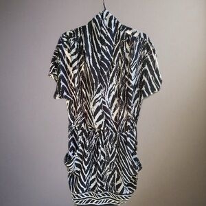 Stylish Zebra Print Mini Dress - Large Pockets